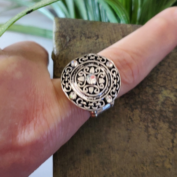 Antique Silver Tone Adjustable Band Round Ring 💥3 for $24💥 - Picture 11 of 15